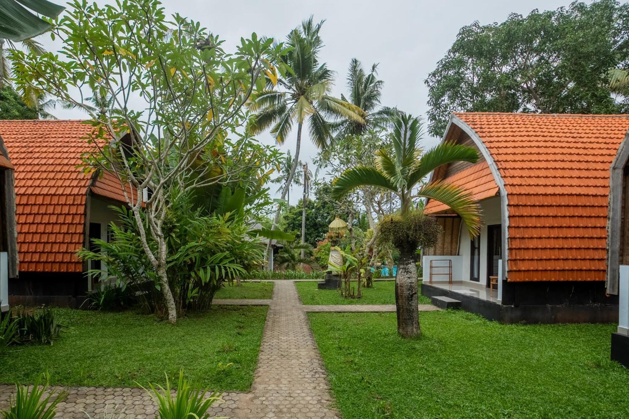 Bintang 3*